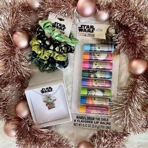 Star Wars Mandalorian Baby Yoda Gift Set